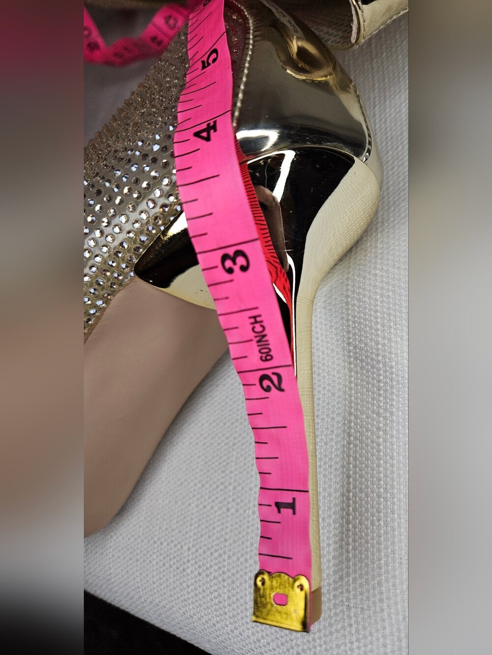 Steve Madden Classie Rhinestone Gold Clear Pumps Heels 7 NWOT Event Festival - Picture 11 of 12